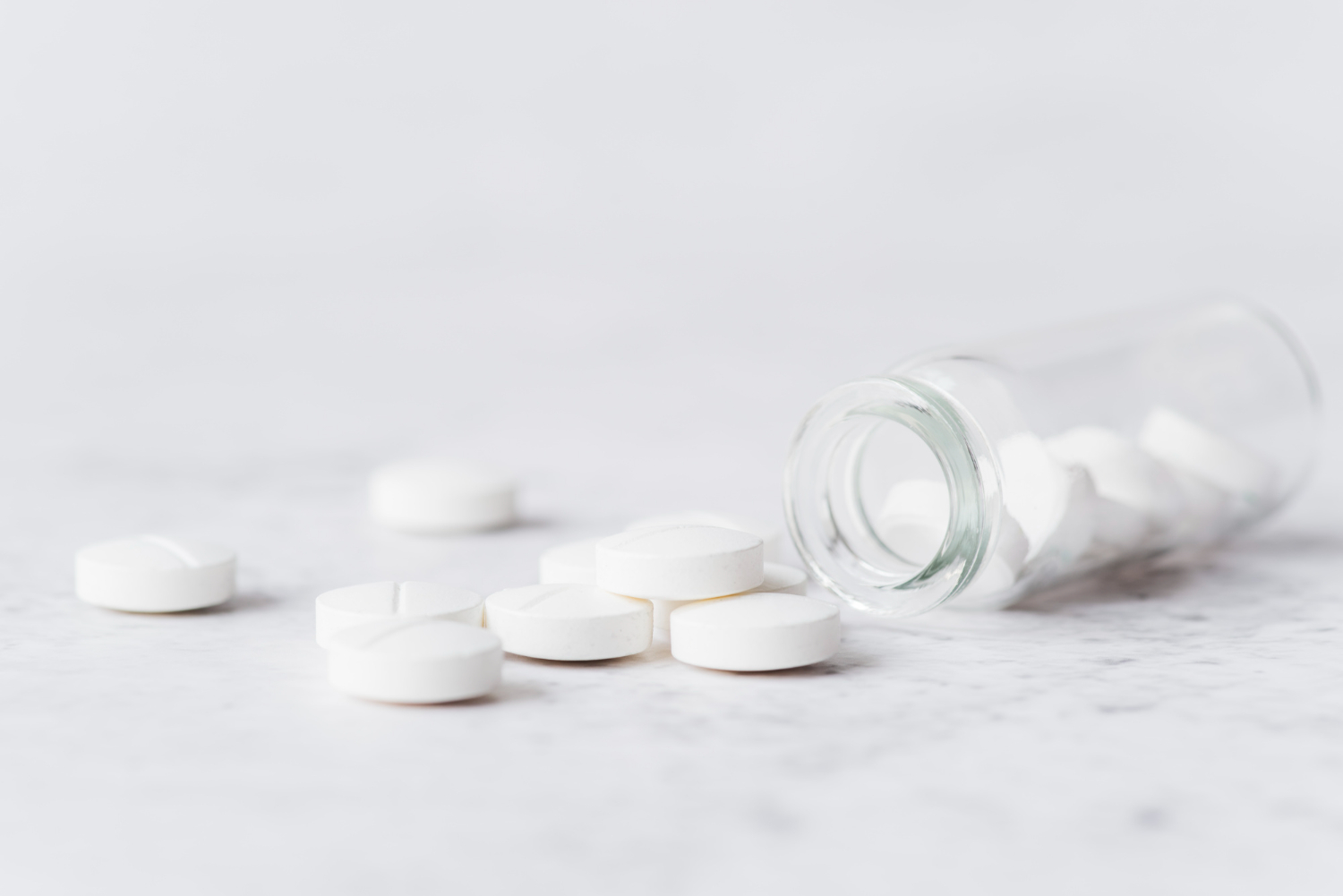 Você está visualizando atualmente Tomar aspirina diariamente aumenta risco de hemorragia estomacal em idosos